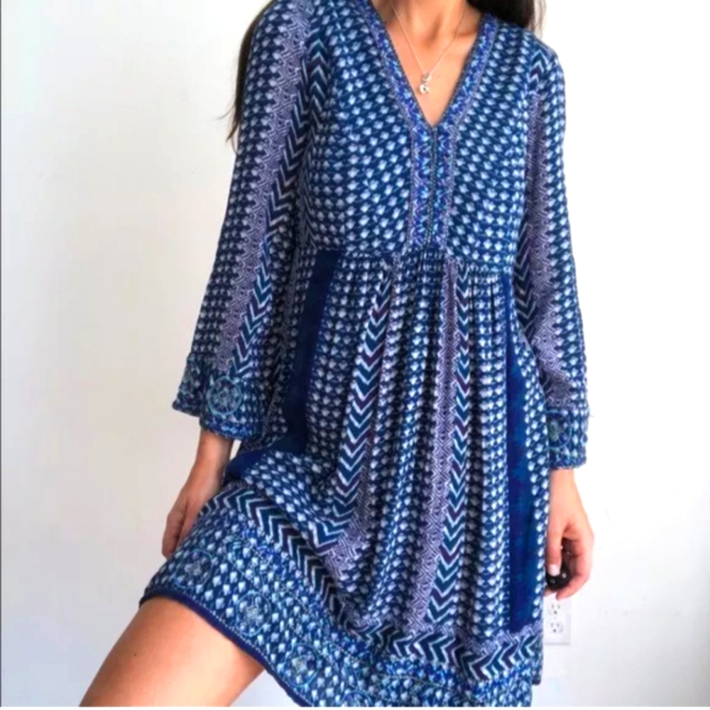 Anthropologie Akemi + Kin Dress. Small